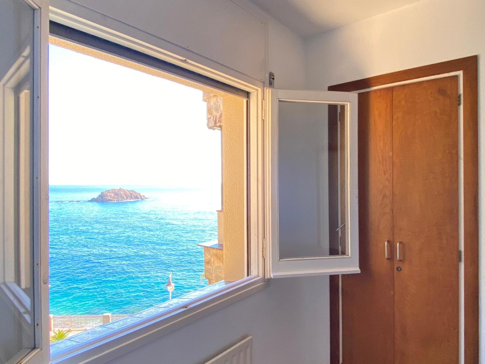 Magnificent Apartment At The Sea Front Of Tossa De Mar Zewnętrze zdjęcie