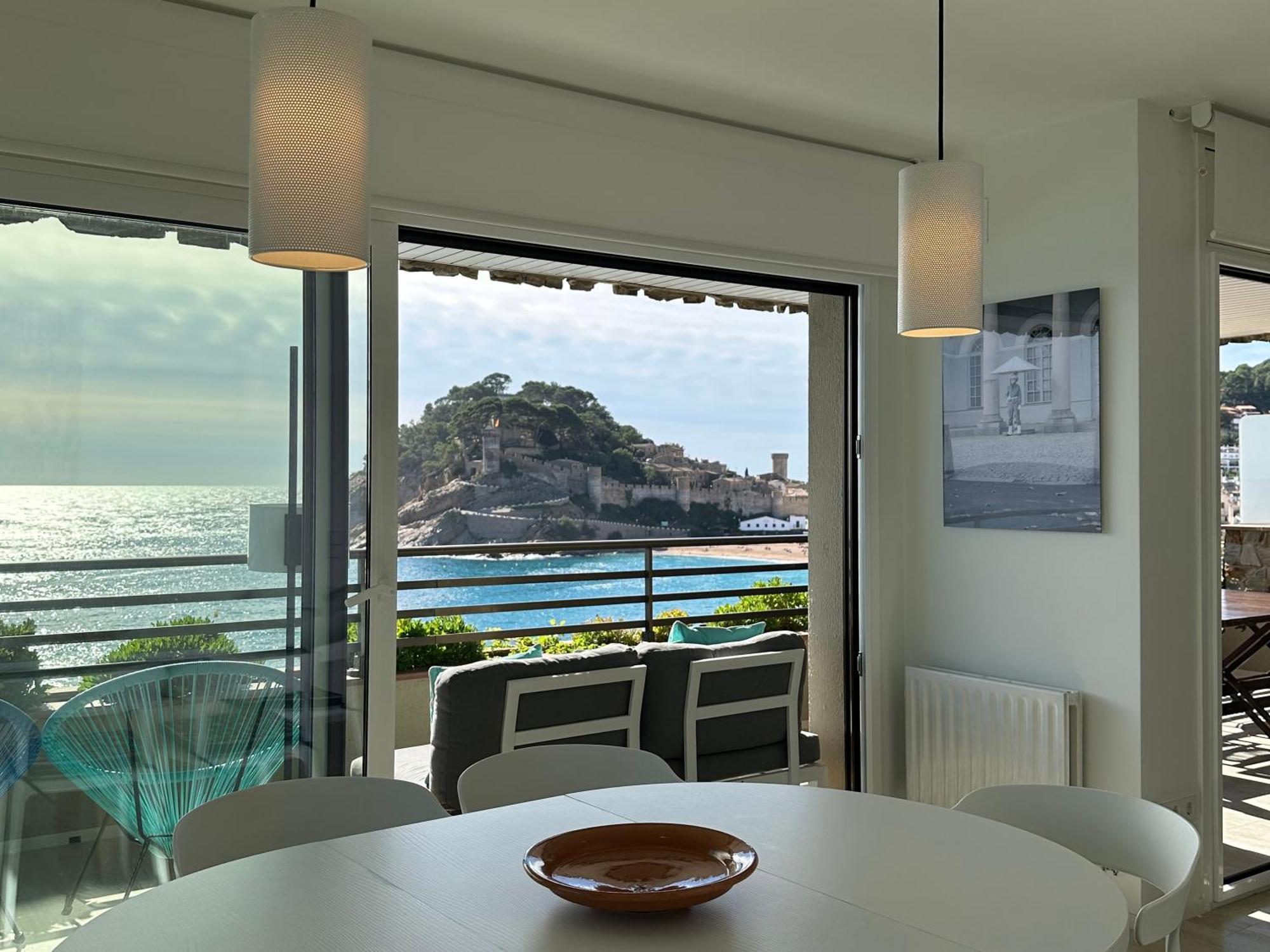 Magnificent Apartment At The Sea Front Of Tossa De Mar Zewnętrze zdjęcie